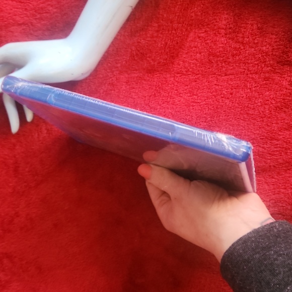 Disney pixar collectors eddition brave - Picture 4 of 5